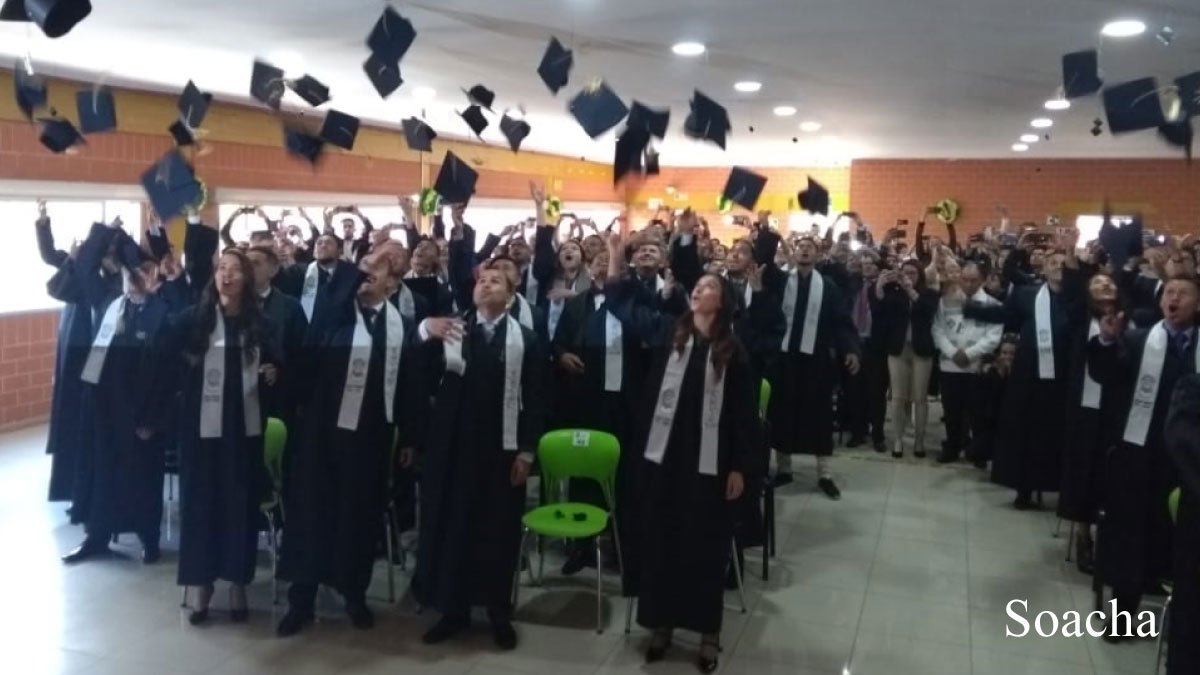 Mil nuevos profesionales de la UCundinamarca al servicio del país — imagen 21 de 26