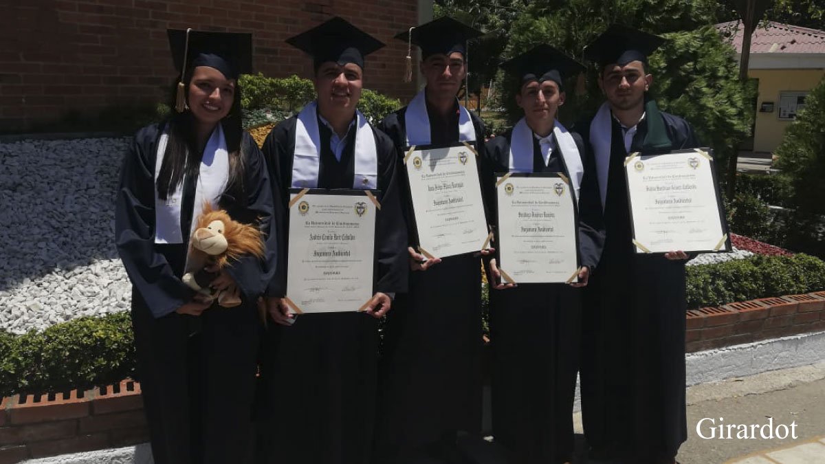 Mil nuevos profesionales de la UCundinamarca al servicio del país — imagen 23 de 26