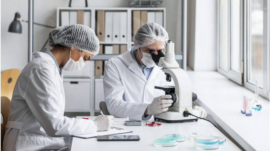 Minciencias y Sena destinan 1.656 millones para jóvenes investigadores en IES y empresas
