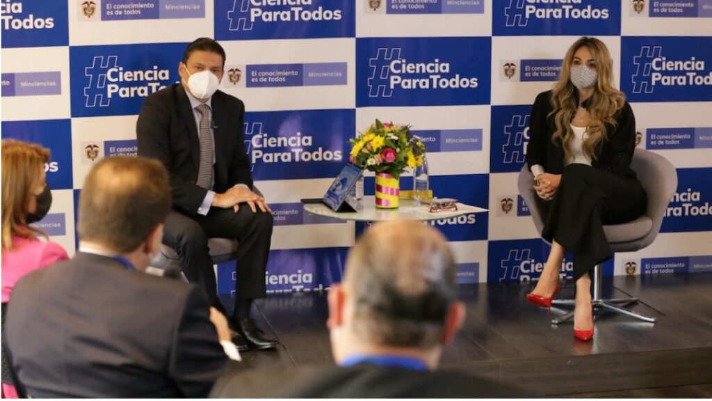 Ministerio de Ciencias abre convocatoria ‘Soy profe y quiero ser phD para hacer la diferencia’