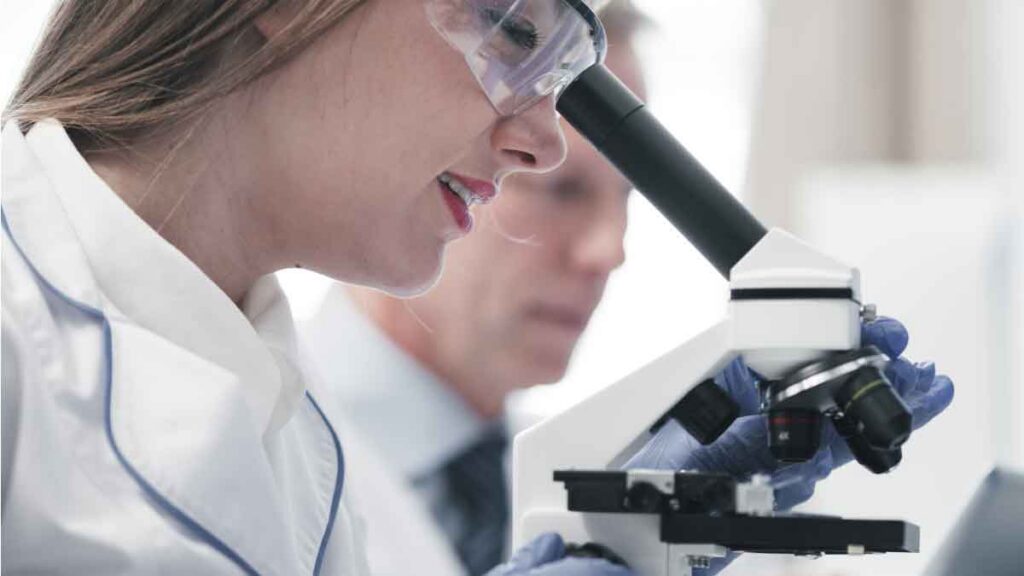 Pandemia modificó radicalmente situación de investigadores doctorales