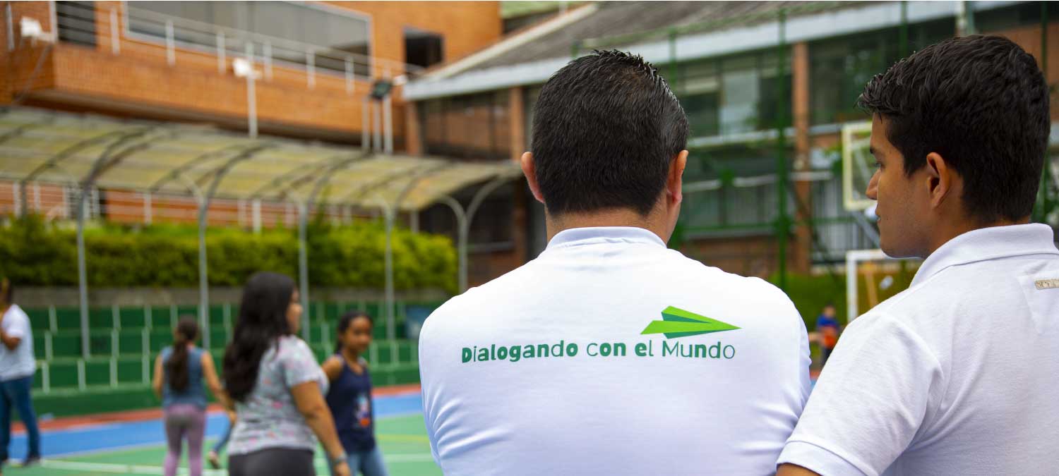 Política Dialogando con el Mundo