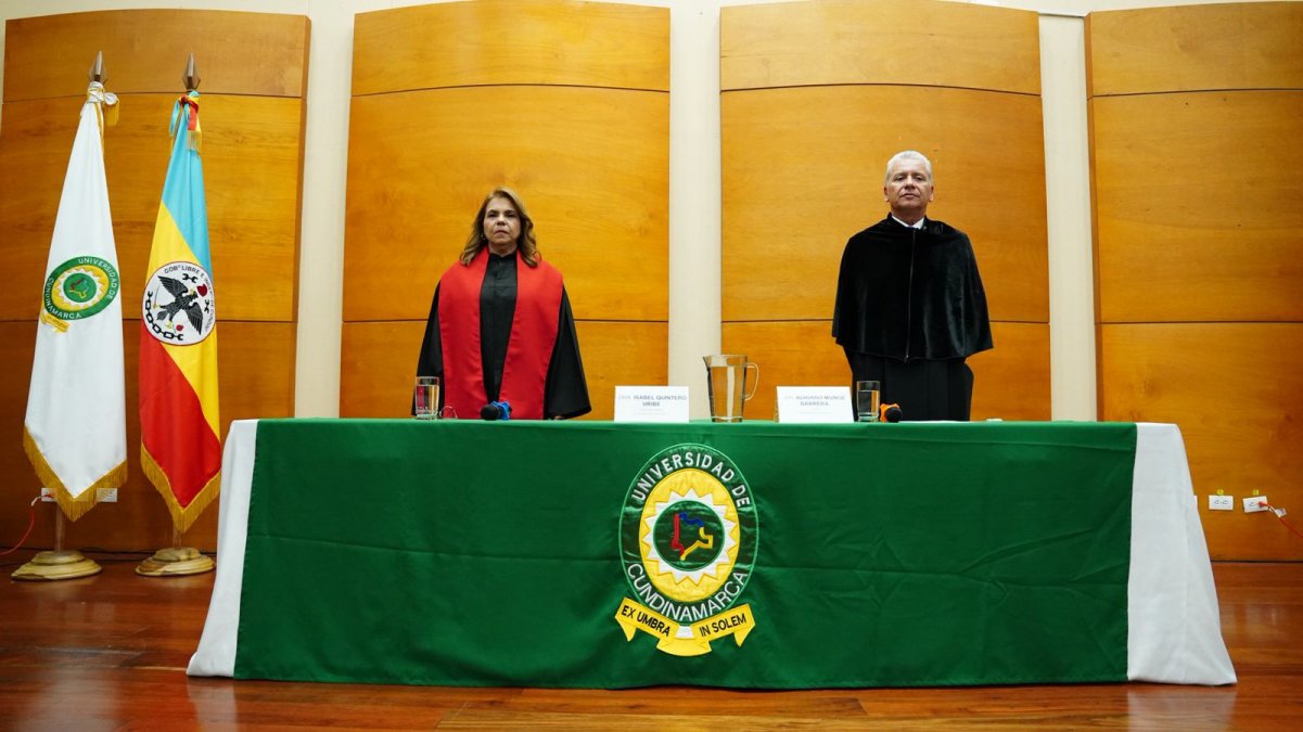 Primer Doctorado Honoris Causa que transforma la educación — imagen 14 de 27