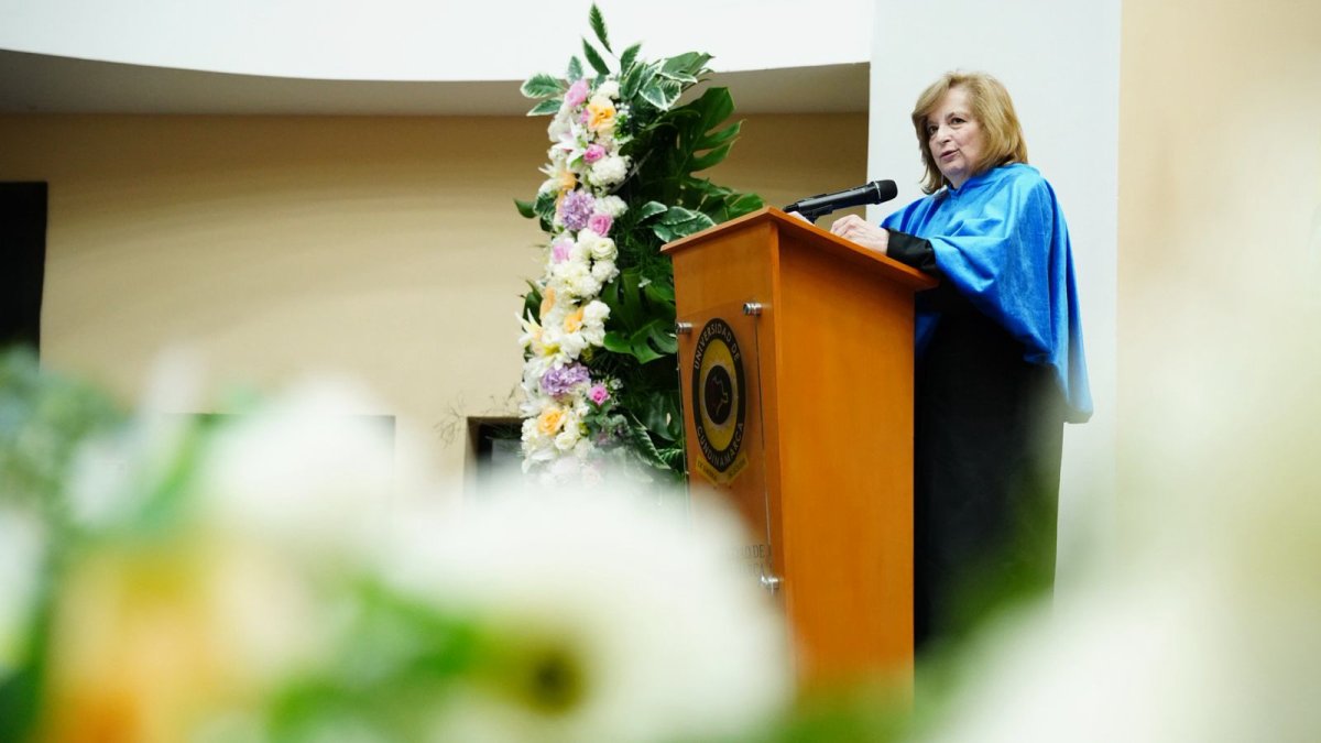Primer Doctorado Honoris Causa que transforma la educación — imagen 16 de 27
