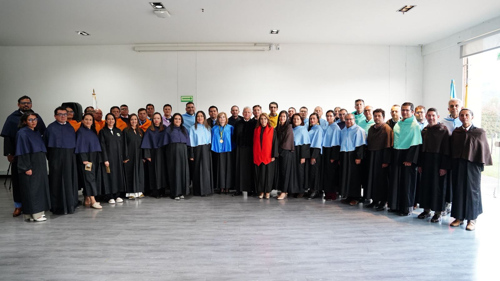 Primer Doctorado Honoris Causa que transforma la educación — imagen 24 de 27