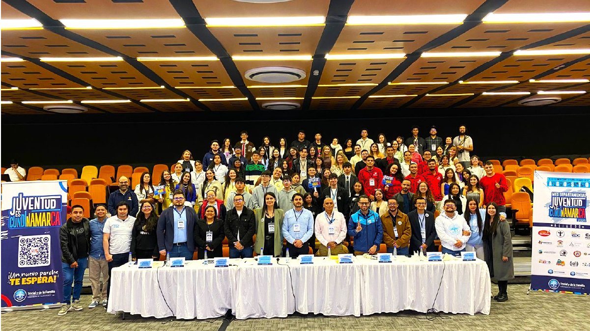 Proyecto inclusivo gana en Hackatón 2025 — imagen 2 de 3