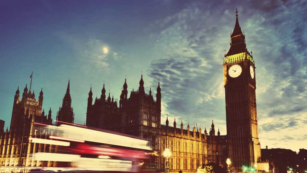 ¿Quieres aprender inglés? aplica a estas becas