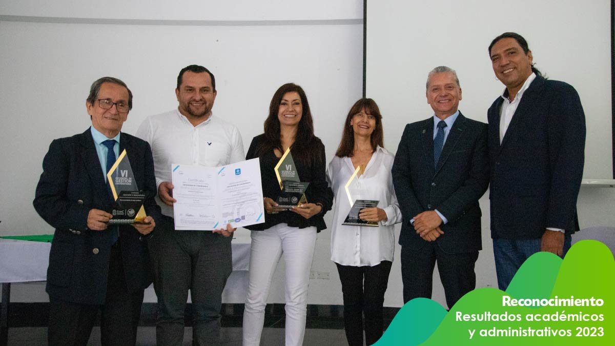 Reconocimiento a los resultados académicos y administrativos — imagen 15 de 41
