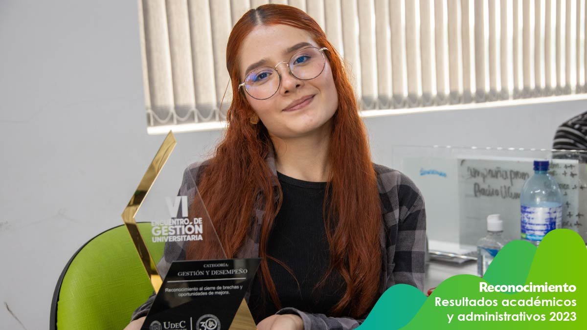 Reconocimiento a los resultados académicos y administrativos — imagen 17 de 41