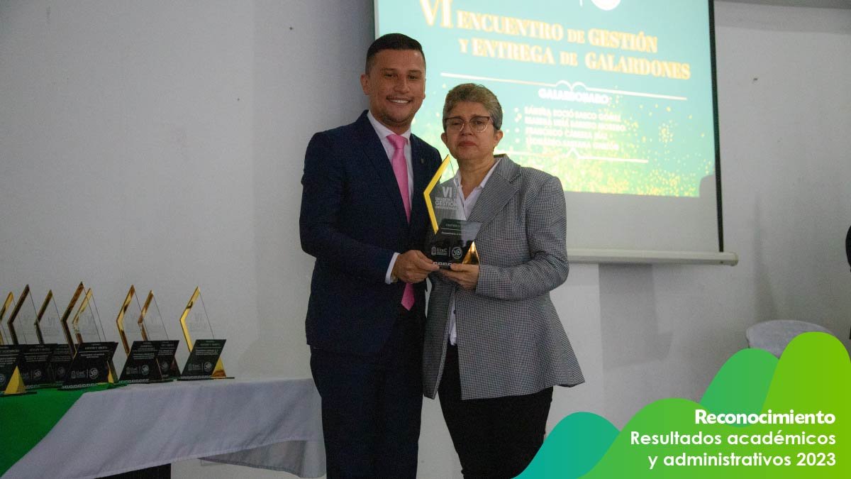 Reconocimiento a los resultados académicos y administrativos — imagen 26 de 41
