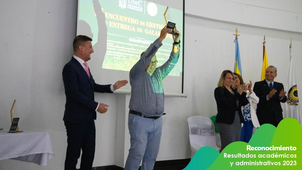 Reconocimiento a los resultados académicos y administrativos — imagen 31 de 41