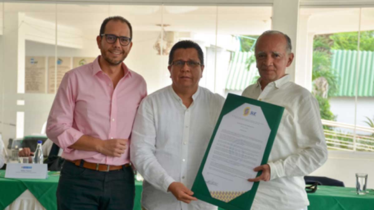 Rector Jairo Torres Oviedo presidente del Sistema Universitario Estatal SUE