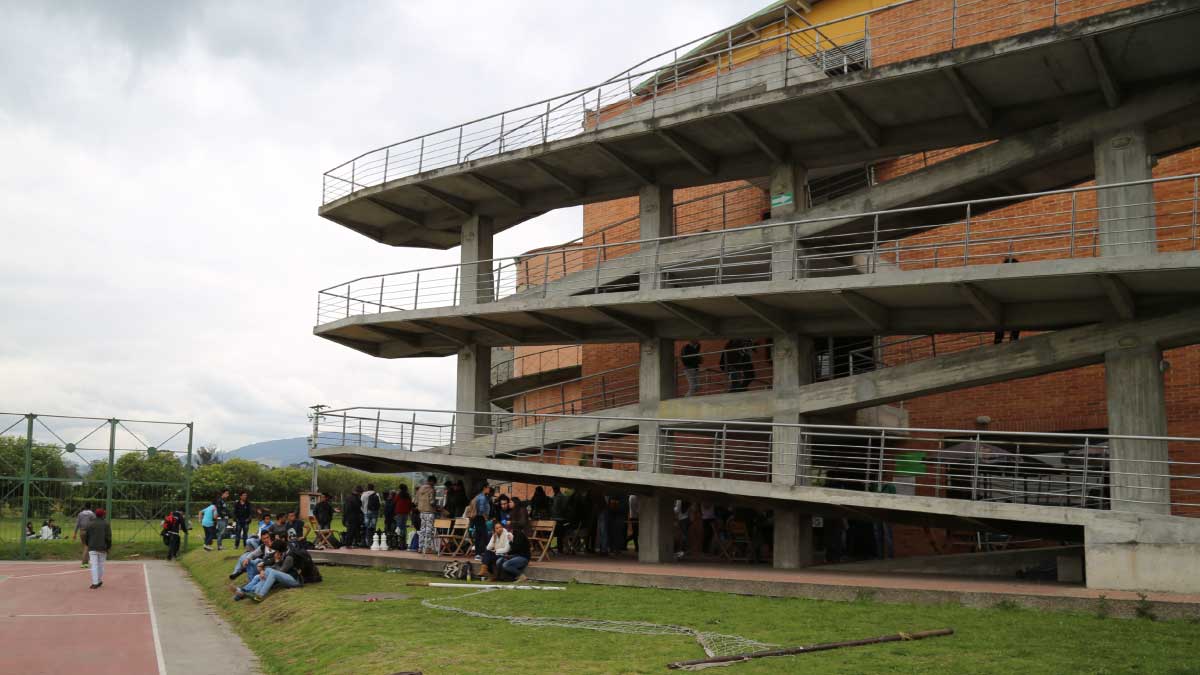 Sedes de la U. podrán manejar su propio presupuesto