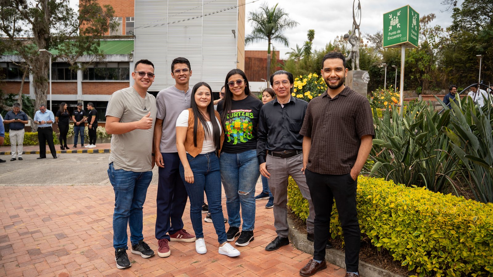 Seguimos celebrando la Acreditación en Alta Calidad y los 6 años del MEDIT — imagen 4 de 33