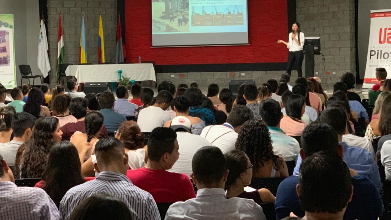 Water seminar in Girardot — image 3 of 3