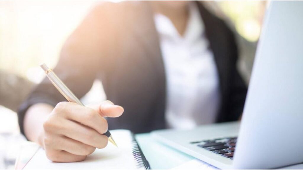 Sena ofrece más de 300 cursos cortos, virtuales y gratis