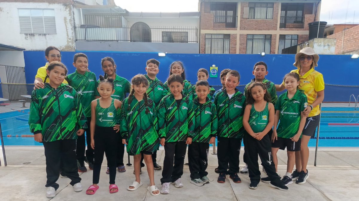 Sobresaliente actuación de Natación en Anapoima — imagen 2 de 2