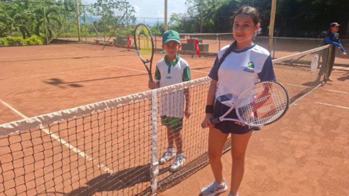 Tenistas se destacan en torneos nacionales — imagen 3 de 4