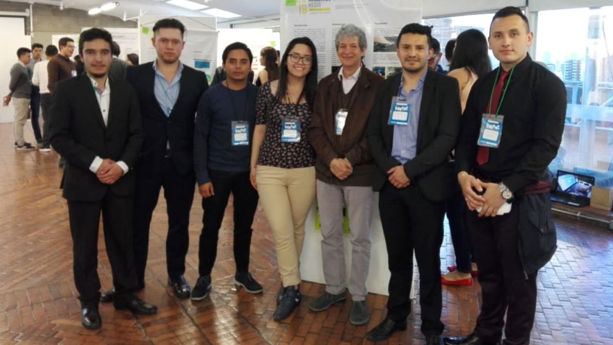 Tercer puesto en el encuentro académico REDIS — imagen 1 de 2
