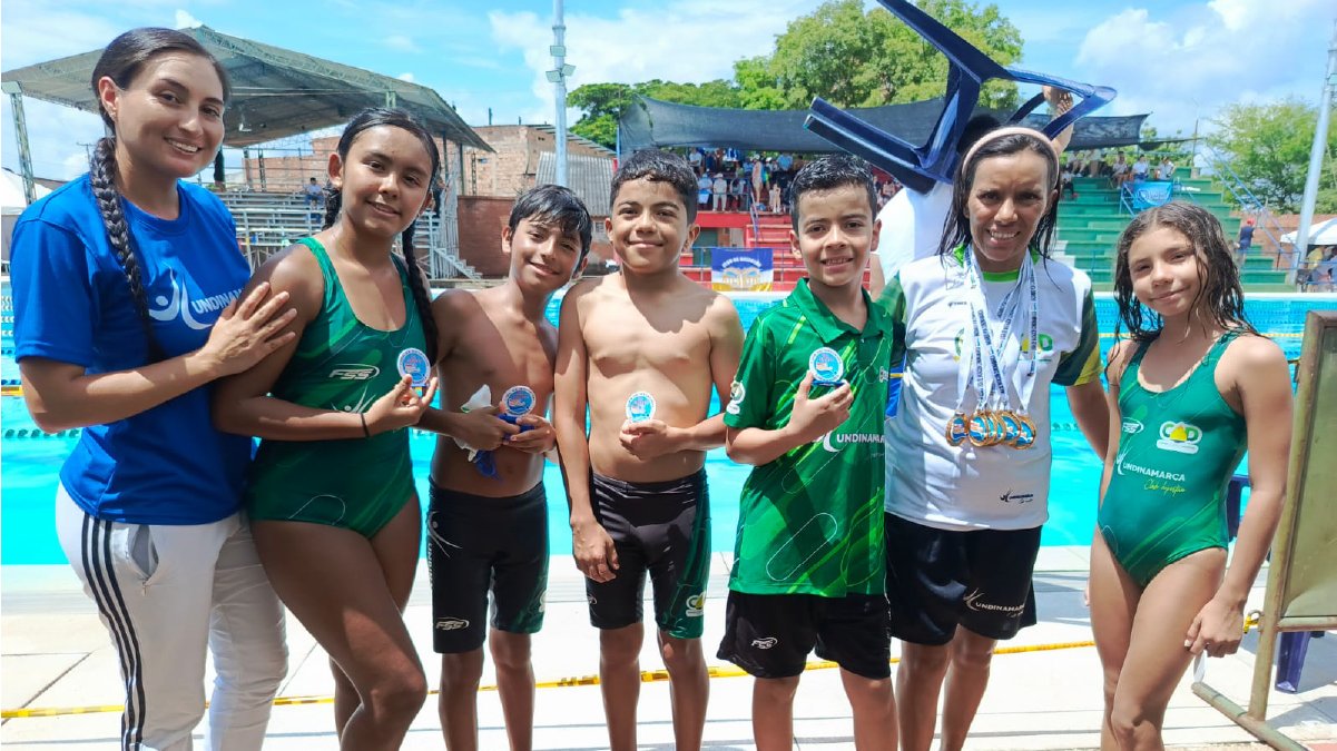 Triunfando en torneos nacionales — imagen 5 de 5