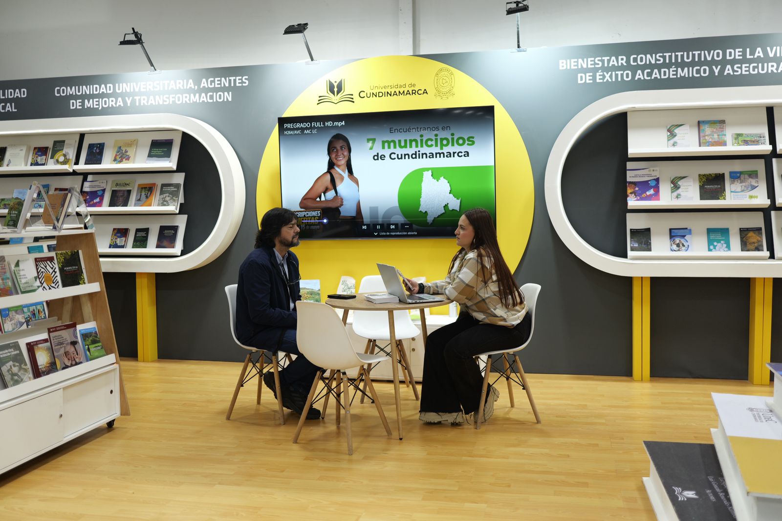 UCundinamarca presenta su visión Translocal y Transmoderna en Filbo 2025 — imagen 18 de 22