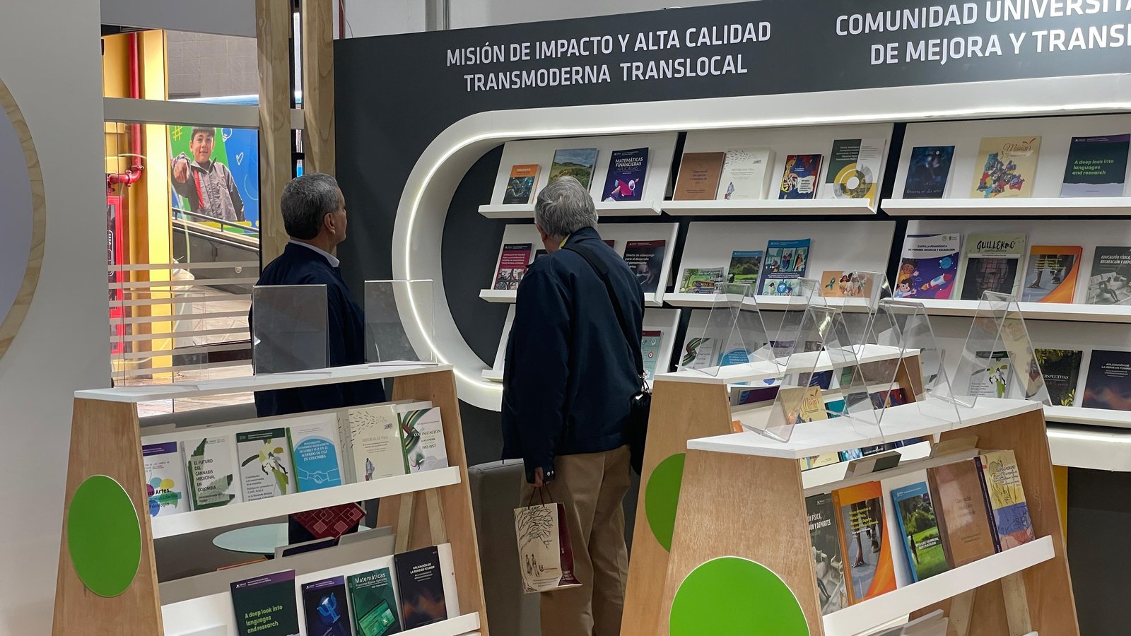 UCundinamarca presenta su visión Translocal y Transmoderna en Filbo 2025 — imagen 22 de 22