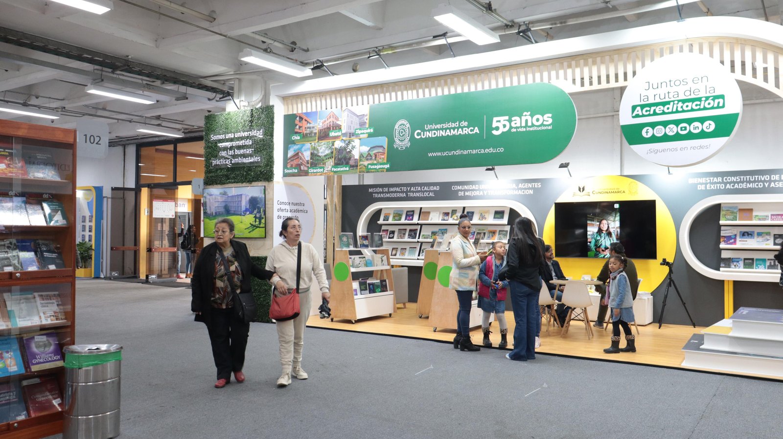 UCundinamarca presenta su visión Translocal y Transmoderna en Filbo 2025 — imagen 4 de 22