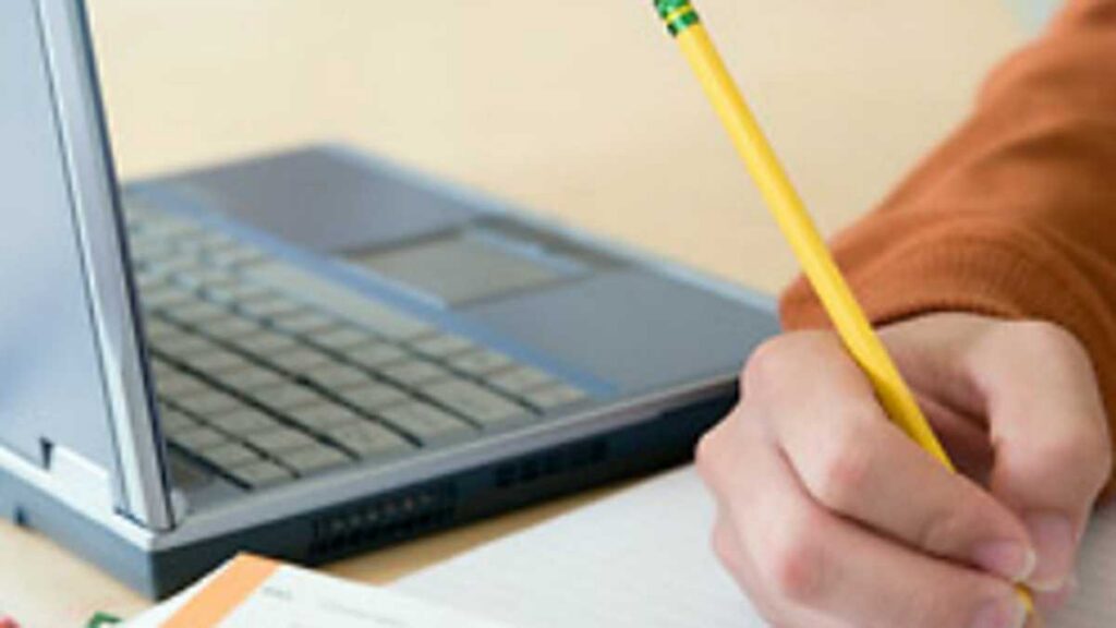 Universidad de Valencia lanzó becas para maestrías