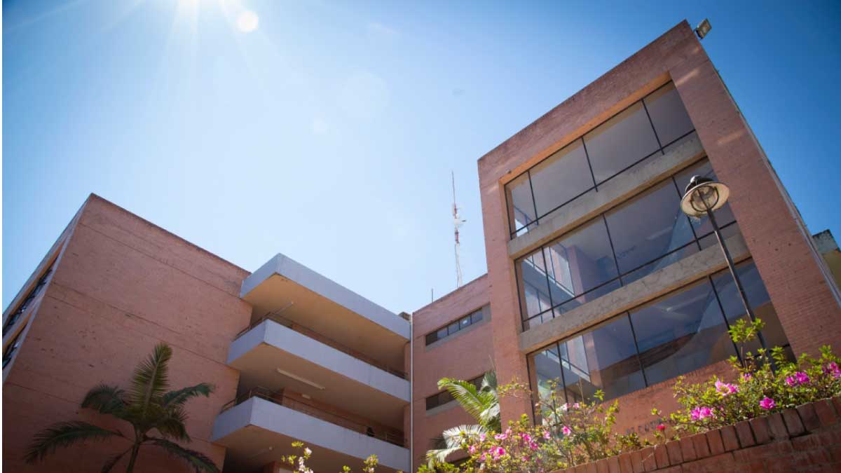 Uso de tecnologías en el desarrollo de programas académicos presenciales