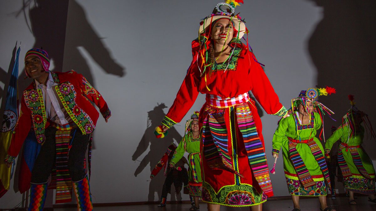 V Festival de Danzas Folclóricas Colombianas y I Muestra Folclórica Internacional — imagen 10 de 24