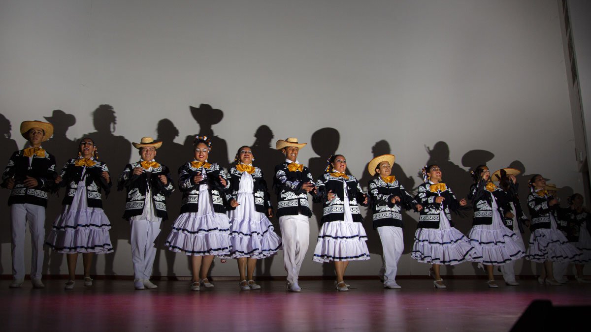 V Festival de Danzas Folclóricas Colombianas y I Muestra Folclórica Internacional — imagen 18 de 24