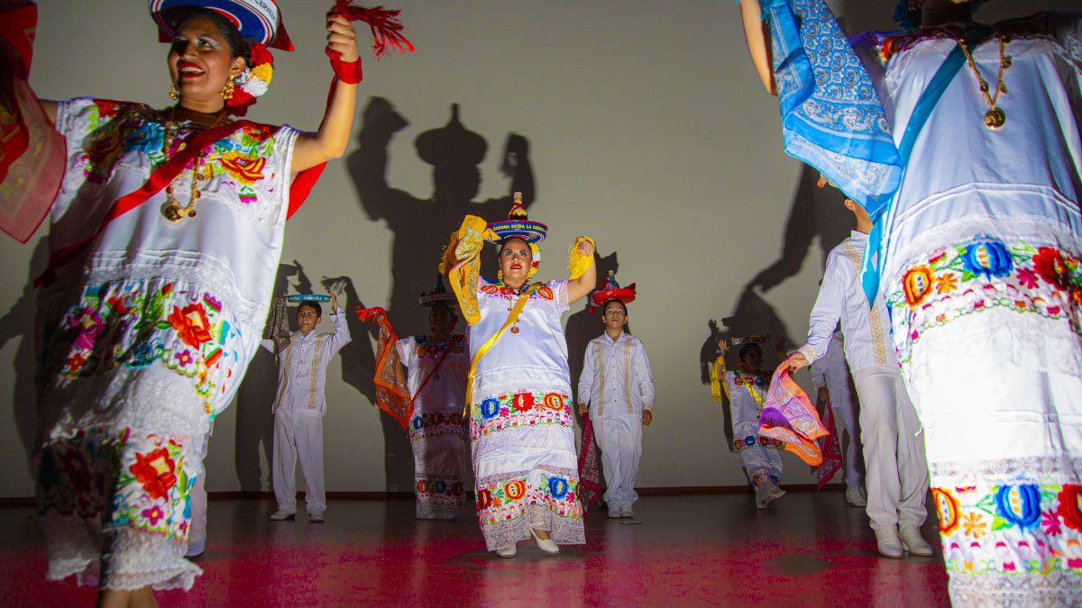 V Festival de Danzas Folclóricas Colombianas y I Muestra Folclórica Internacional — imagen 20 de 24