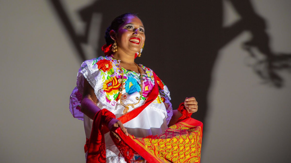 V Festival de Danzas Folclóricas Colombianas y I Muestra Folclórica Internacional — imagen 21 de 24