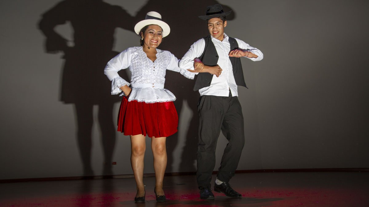 V Festival de Danzas Folclóricas Colombianas y I Muestra Folclórica Internacional — imagen 7 de 24